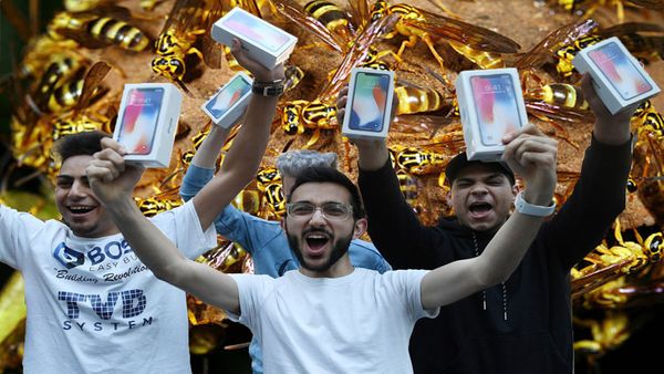 Apple Fans Hyped Over New iPhone's Inaudible High-Pitched Hum That Attracts Swarms Of Angry Wasps